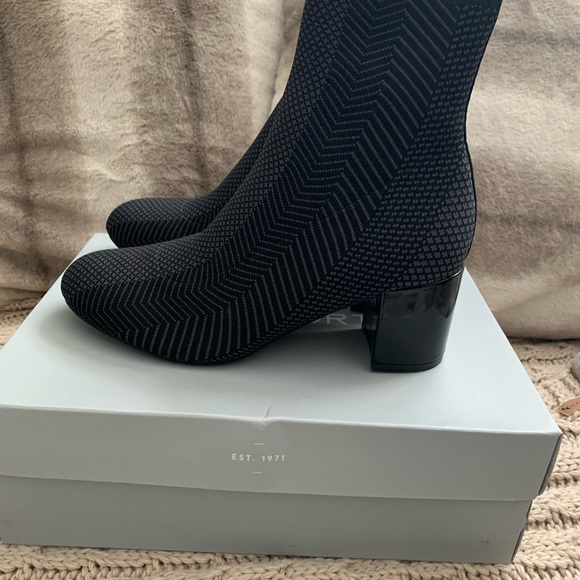 Rockport TM oaklee stretchy boots - Picture 2 of 5